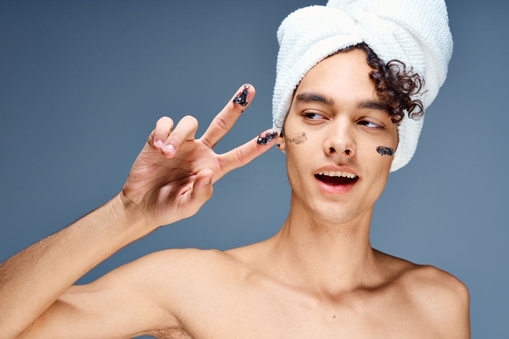 How do men benefit from cosmetic treatments?