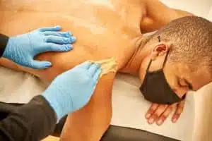 Depilacion con cera masculina