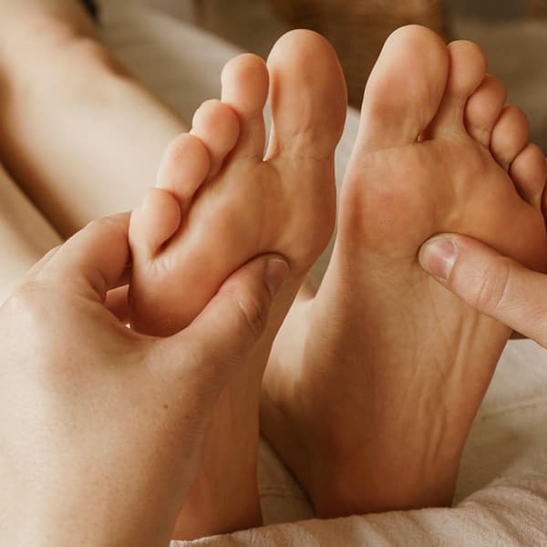 promo abr pedicura masaje pies cansados